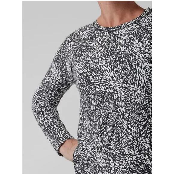 Athleta Ultimate‎ Train Print Long Sleeve Top Black & White Size Medium - Picture 2 of 13